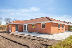 Til salg hos RealMæglerne Middelfart: SKAB DIT HELT EGET DRØMMEHJEM I Ø-KVARTERET