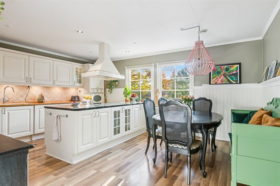 Top 6 over dyreste boliger til salg i Lille Skensved. Priser op til 9.750.000 kr