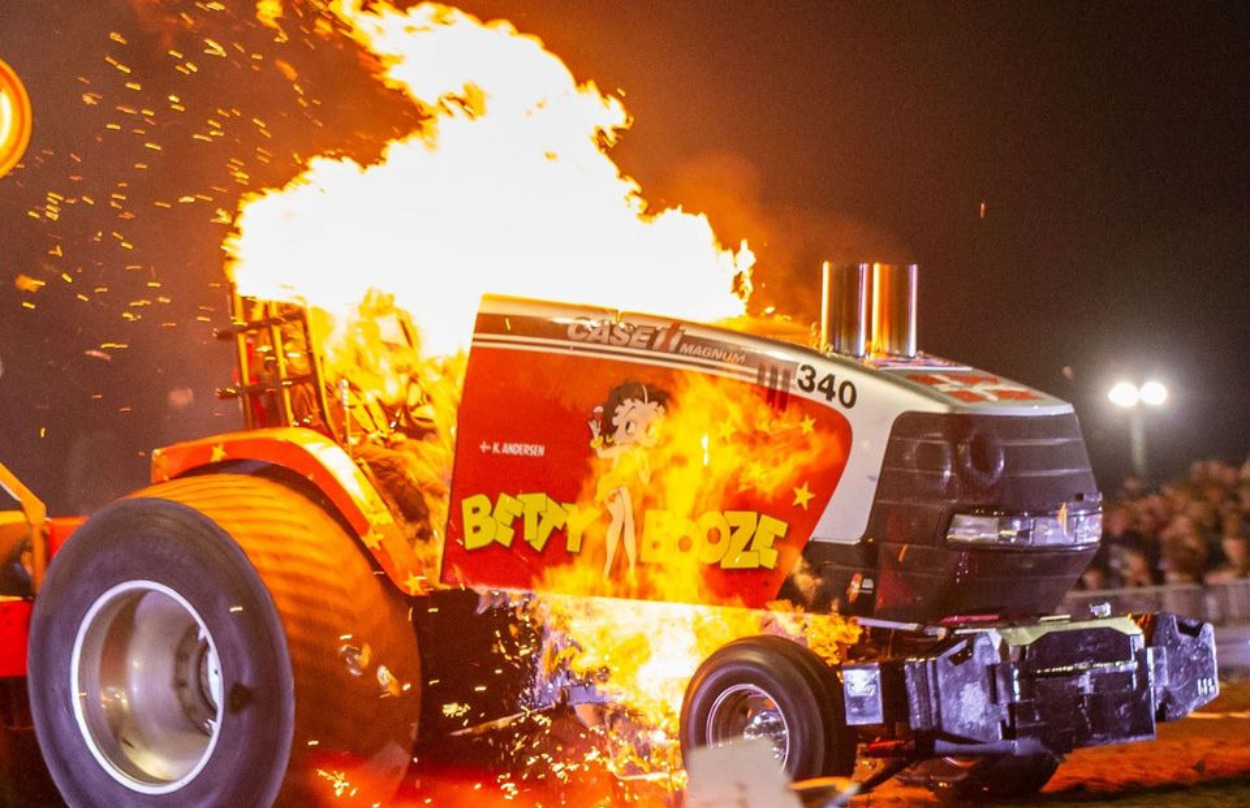 Betty Boozes rejse fra eksplosion til genopstandelse: En hyldest til motorsportsfællesskabet