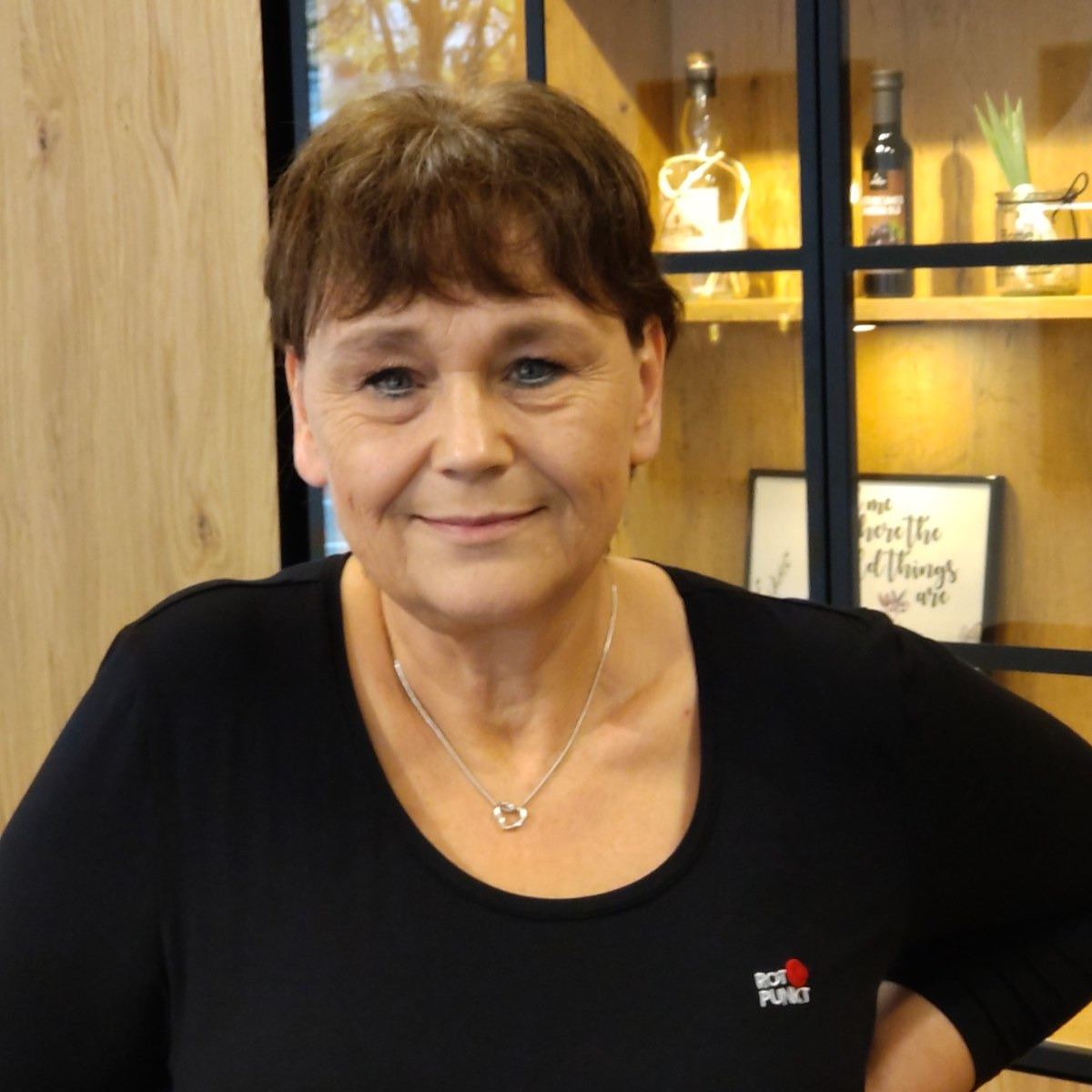 Pia Elisabeth Fischer nyder naturen, havnen og den landlige ro i Juelsminde