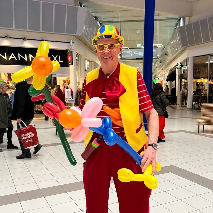 Ballonfest for børn med Alfredo i Randers Storcenter 