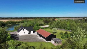 Velholdt landejendom i naturskønne Gølstrup tæt på Hjørring og Løkken til salg