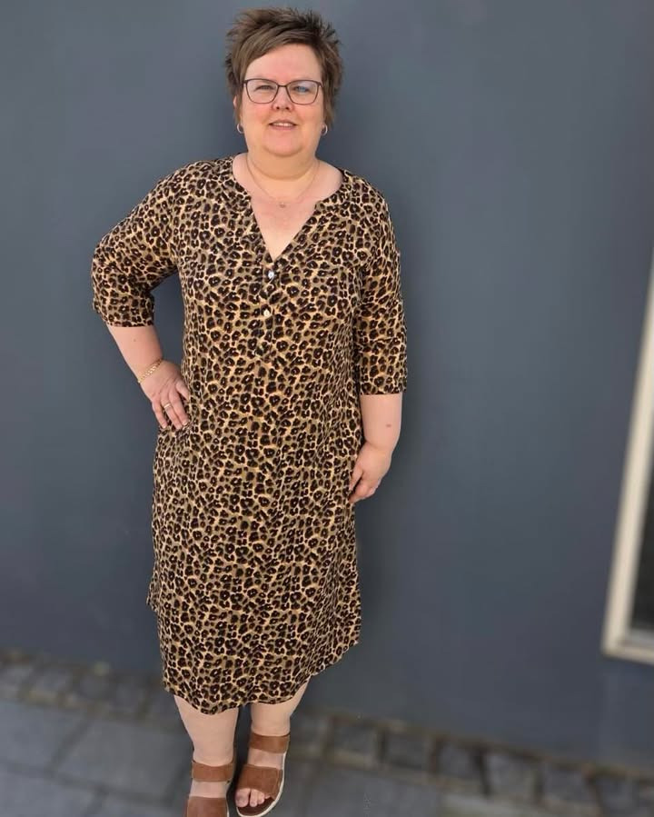 Garderoben præsenterer ny leopardkjole fra No1 by Ox