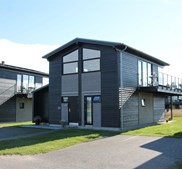 Kærhaven 24 og 2 andre boliger er kommet til salg denne uge i Frederikshavn - se boligerne her.