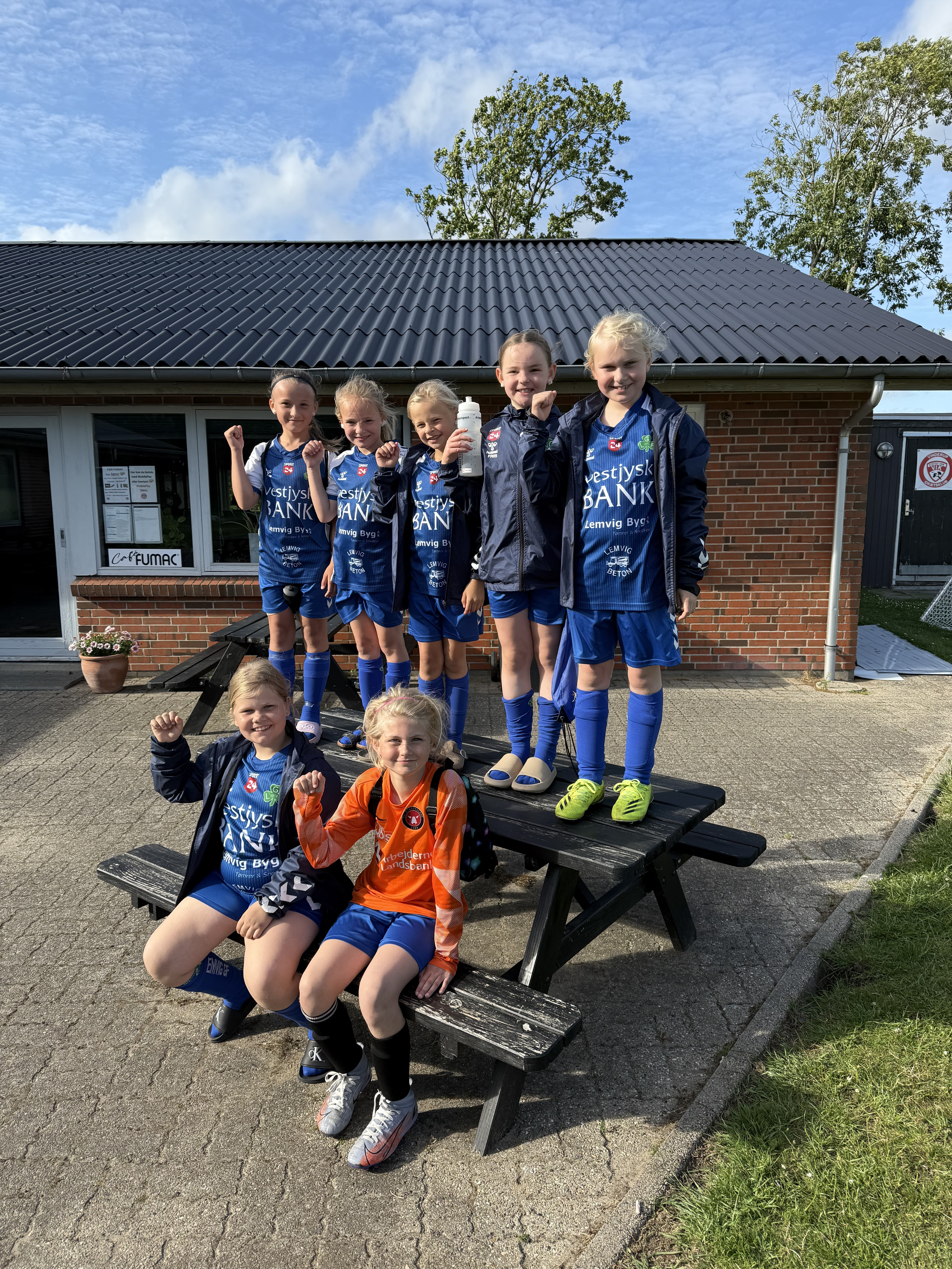 Lemvig GF U10-piger snupper point mod Vinderup i intensiv kamp