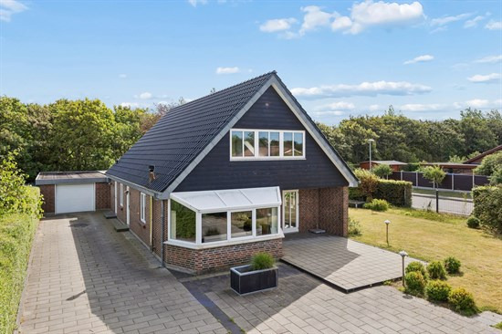 Bymarken 2 og 1 anden boliger er kommet til salg denne uge i Ulfborg - se boligerne her.