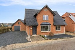 Lokalbolig Silkeborg præsenterer charmerende murermestervilla på Skægkærvej 3