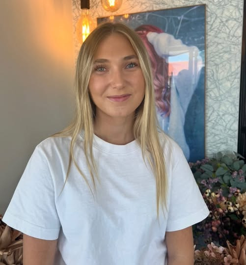 Chlou byder velkommen til den nye hjælpepige Cecilie