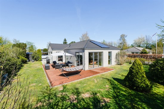 Top 6 over dyreste boliger til salg i Karlslunde. Priser op til 17.495.000 kr