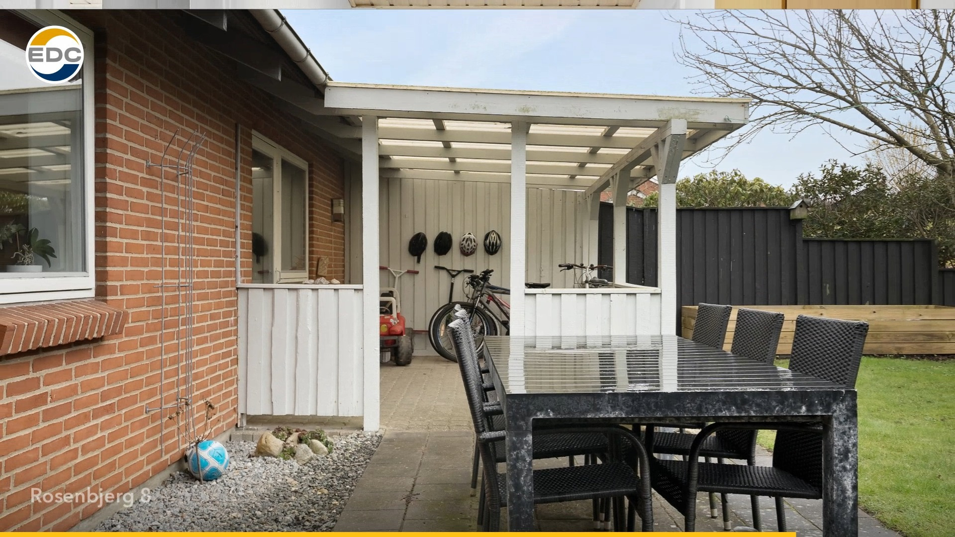 EDC Struer tilbyder charmerende rækkehus til 895.000 kr. i Humlum