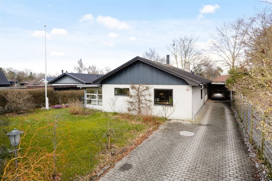 Vestre Grænsevej 14 og 2 andre boliger er kommet til salg denne uge i Solrød Strand - se boligerne her.