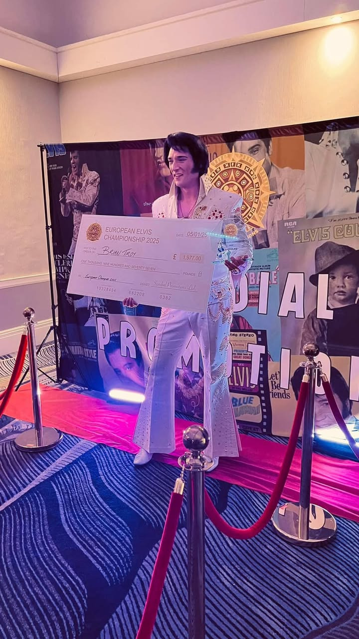 Europas bedste Elvis optræder på Dolphin Hotel Herning i marts