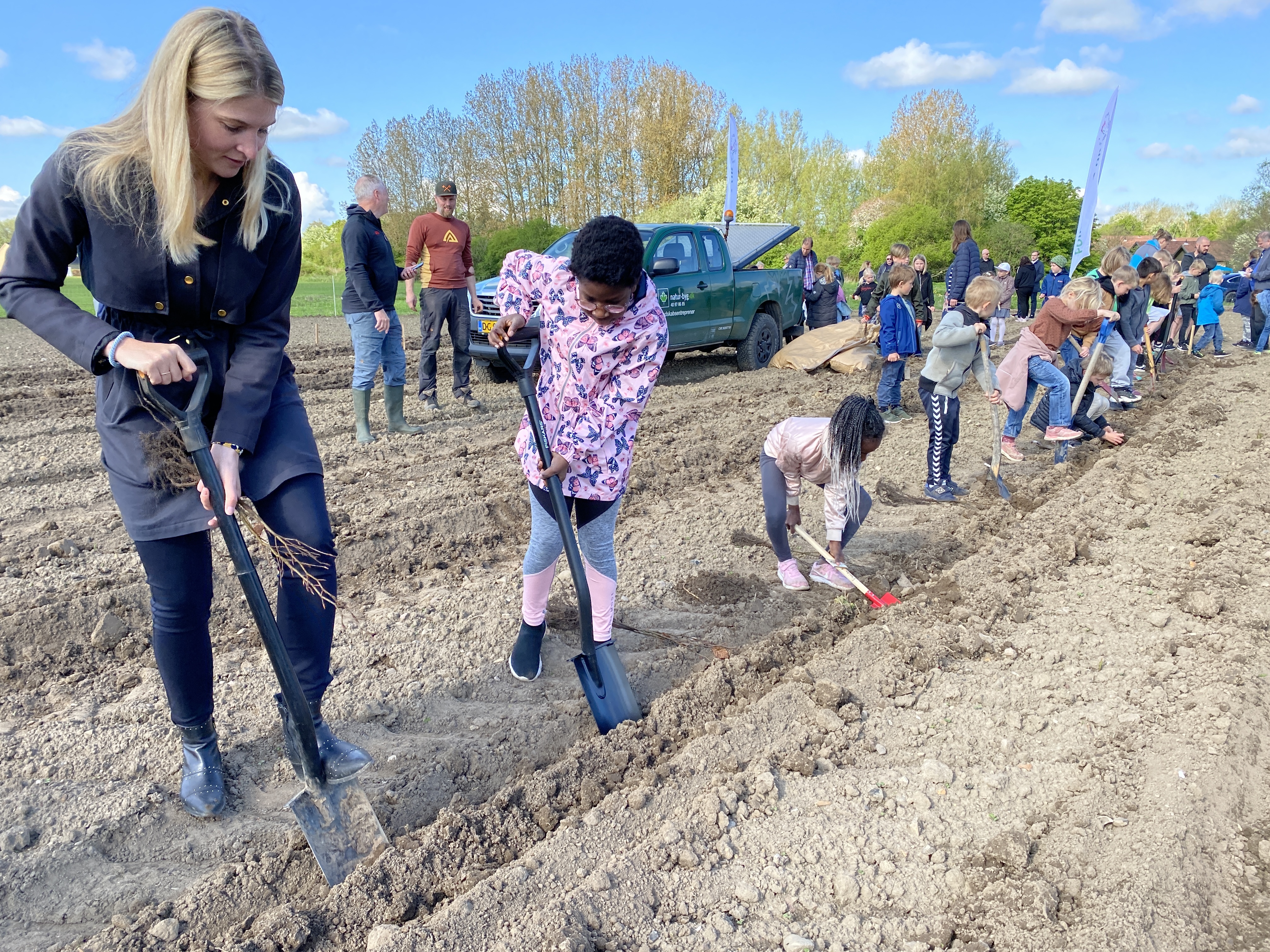 Nu plantes de første træer i Undløses nye skov