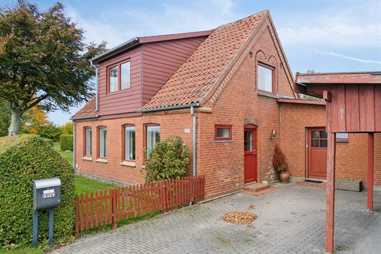 Hovvejen 11 er til salg for kun 895.000 kr.: Se de billigste boliger til salg i Sabro her
