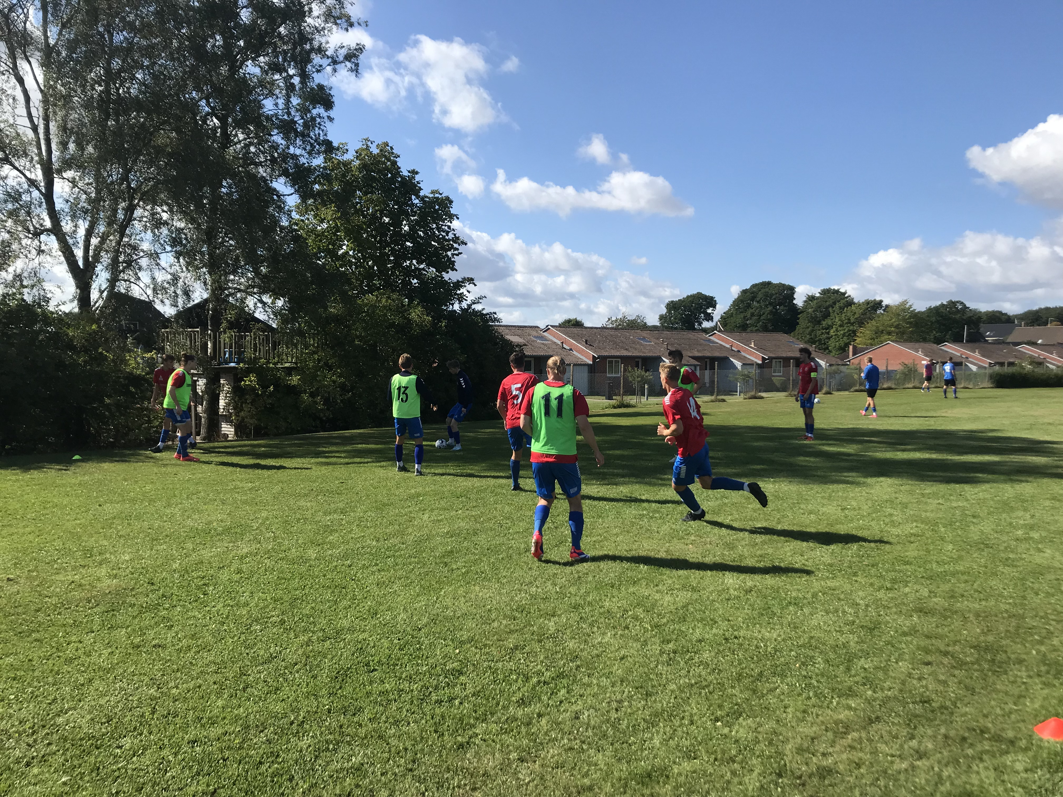 Hammel GF's herrehold snupper første sejr i sæsonen mod Hasle Boldklub