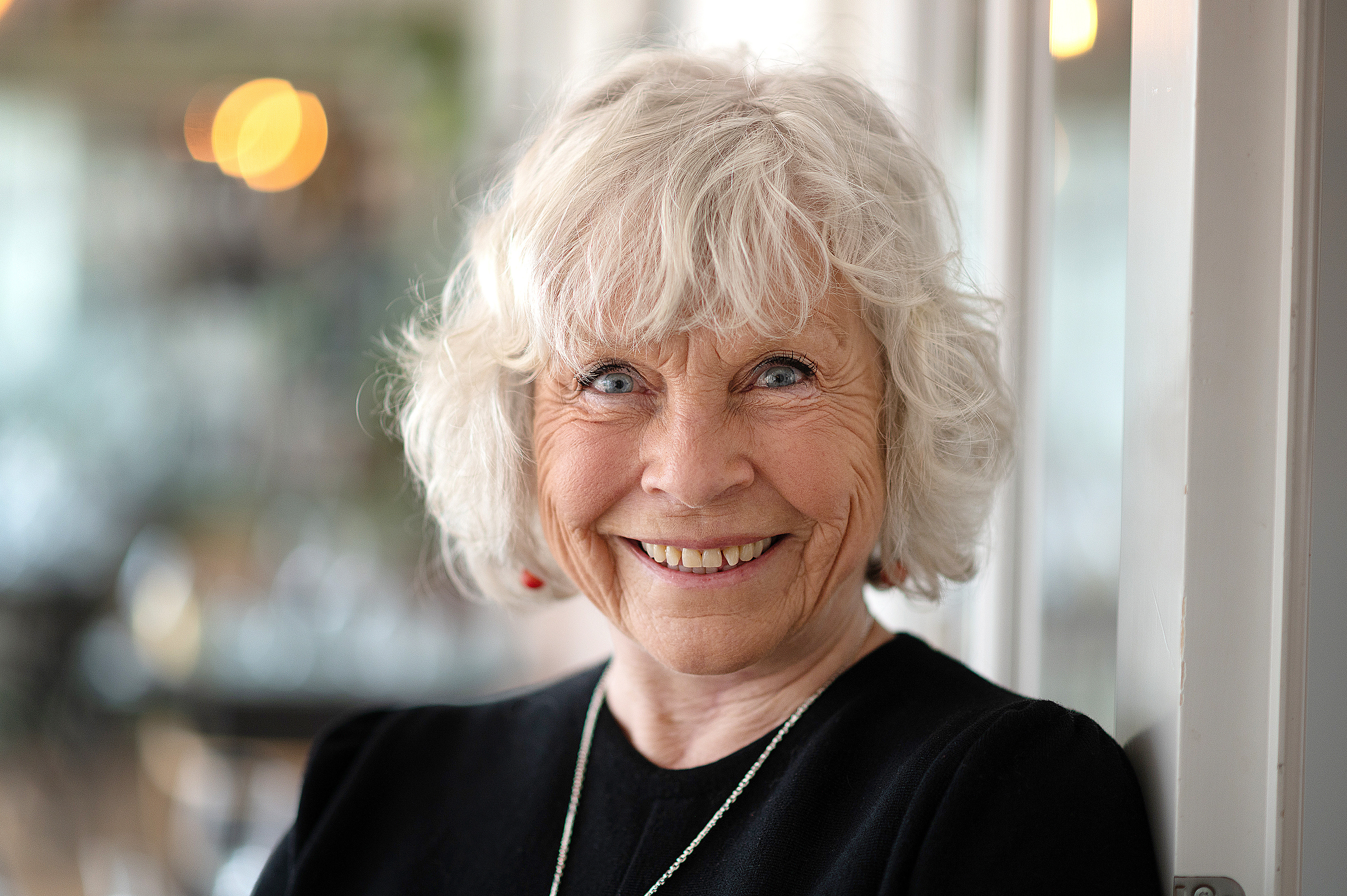 Elsebeth Dissing præsenterer 'Friheden flyver' i Skørping