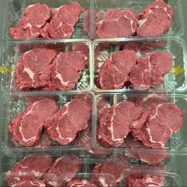 SuperBrugsen Hammerum sælger dansk kalve-ribeye til 99 kr.