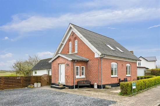 Solbakkevej 15 er til salg for kun 845.000 kr.: Se de billigste boliger til salg i Svenstrup J her