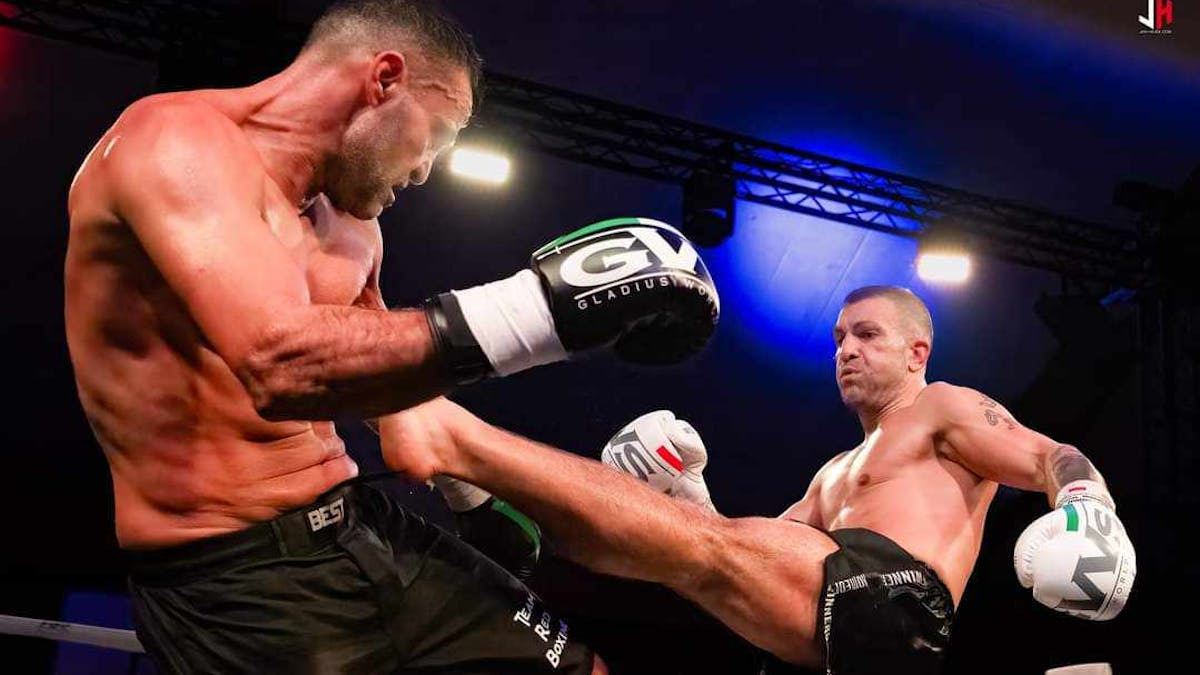 Oplev Honour of the Ring: En aften med intens kampsport i Åbyhallen