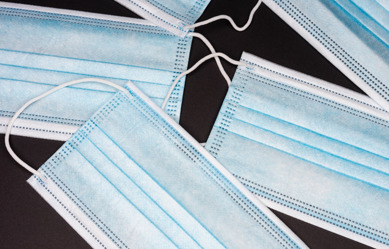 Rema gav sine mundbind gratis væk – hvad så nu?