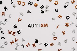 Kom til oplæg om autisme