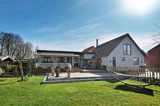 Top 6 over dyreste boliger til salg i Lem. Priser op til 1.895.000 kr