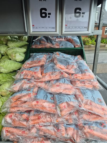 Rema 1000 Rosenkrantzgade frister med gode tilbud på grøntsager og smørbart i Thisted i dag