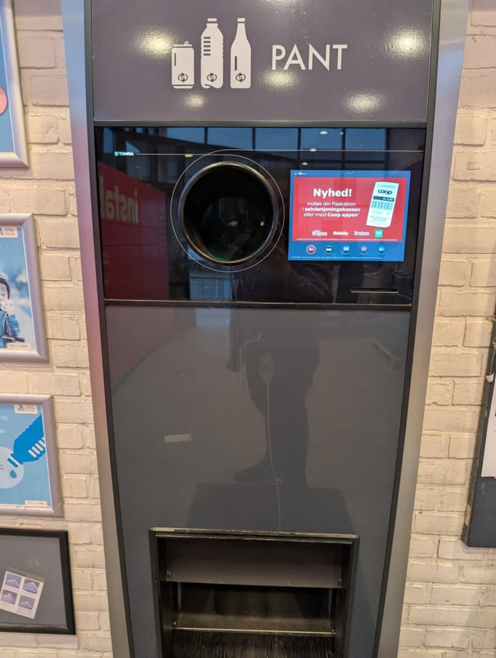 SuperBrugsen Hammerum melder flaskeautomat klar til brug igen
