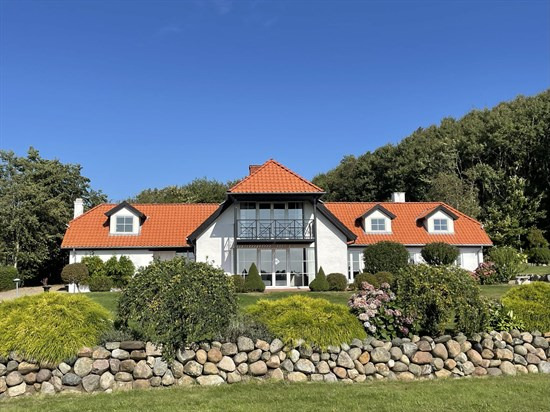 Top 6 over dyreste boliger til salg i Spøttrup. Priser op til 10.995.000 kr