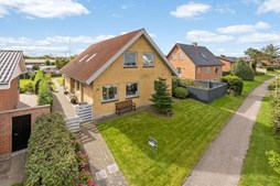 Mæglerhuset Asger Larsen præsenterer: Ny pris på villa med udsigt over Limfjorden