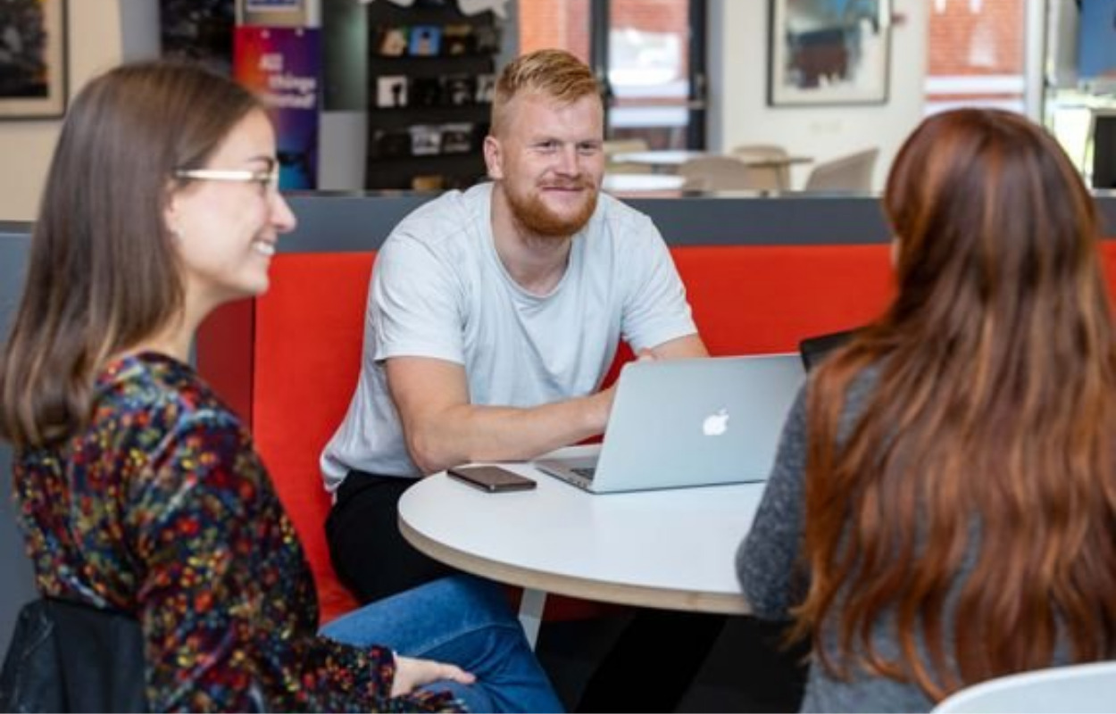 Fysisk åbent hus er tilbage: Besøg VIA i Viborg d. 22. februar