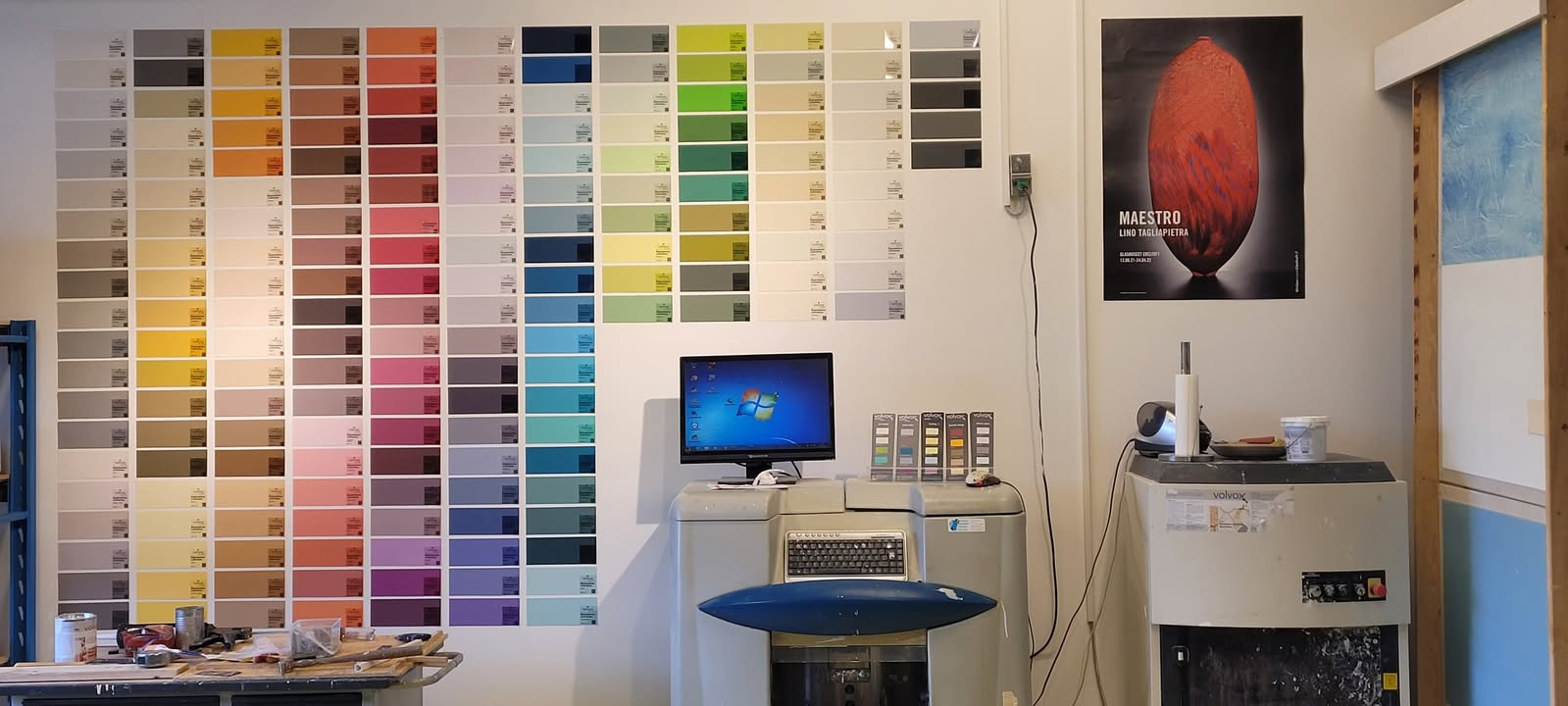 Fairpaint ApS tilbyder vejledning i valg af maling med 185 lerfarver