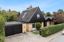 Opdateret villa med attraktiv beliggenhed i Gl. Hasseris