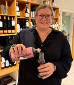 Lahvino Wine & Spirits byder på smagsprøver af Ratafia Kirsebær likør i dag