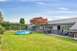 Langøvænget 37 og 1 anden boliger er kommet til salg denne uge i Tilst - se boligerne her.