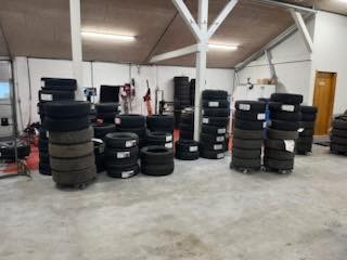 Soldal Auto fejrer hjulskiftedag med kage og kaffe den 1. maj