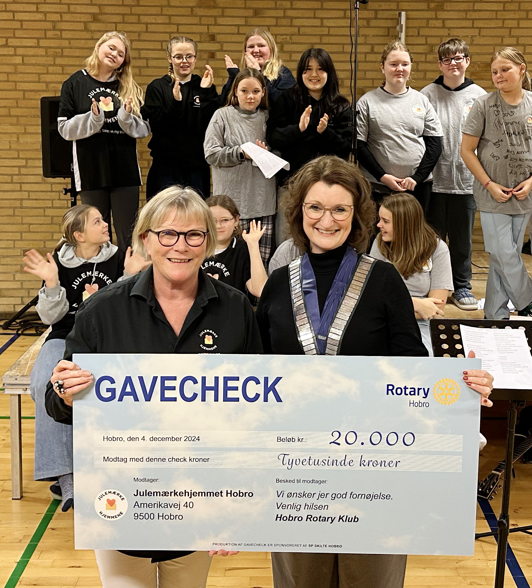 Julemærkehjemmet får “julehjælp” fra Hobro Rotary Klub