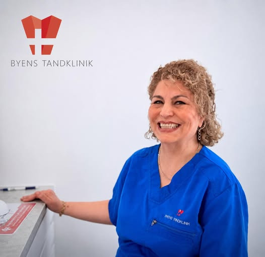 Byens Tandklinik i Struer byder velkommen til tandlæge Neda med åbne arme