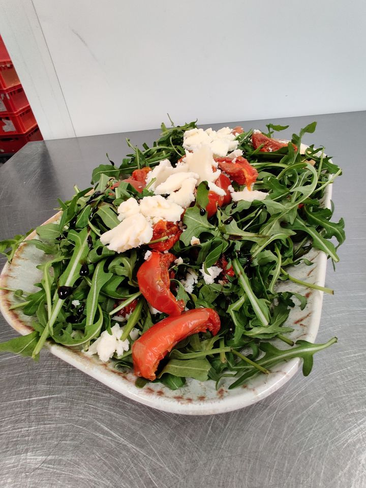 Maria's Deli: Styrk teamånden med vores lækre frokostordninger