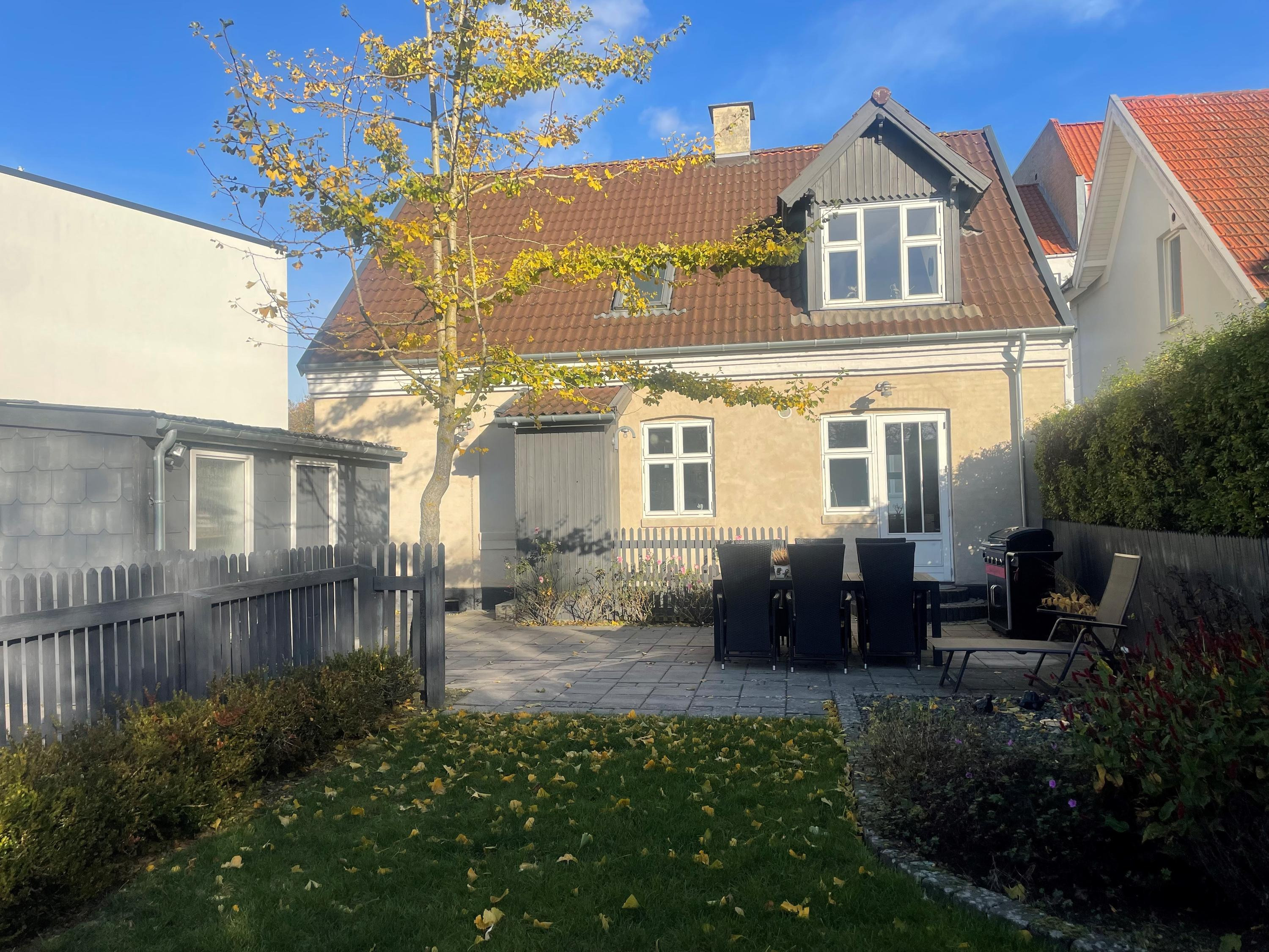 Charmerende byhus med skøn have  perfekt til familien, der vil bo centralt i Næstved