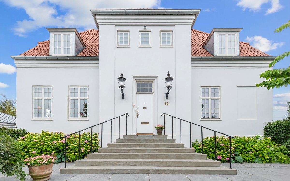Maglemosevej 63 til salg for 35,0  mio. kroner - Se 5 andre boliger til salg i Charlottenlund