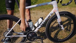 A-rytter Magnus Bächler gennemgår sin S-Works Tarmac SL8: Indblik i Specialized landevejscykler