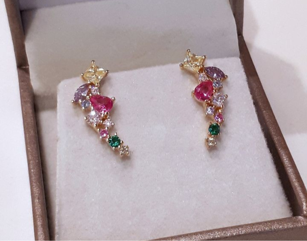 Smykkedesigner Helga Winther fejrer 3. søndag i advent med en funklende konkurrence