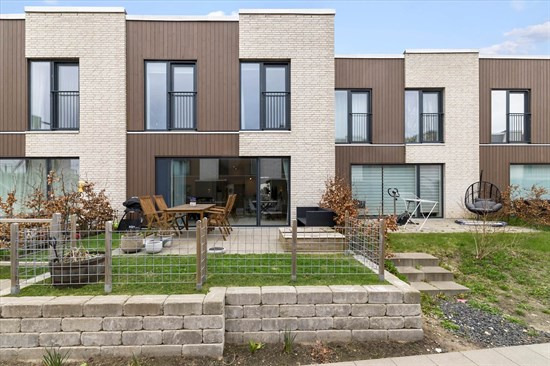 Guldsmedestræde 20 og 1 anden boliger er kommet til salg denne uge i Hedehusene - se boligerne her.