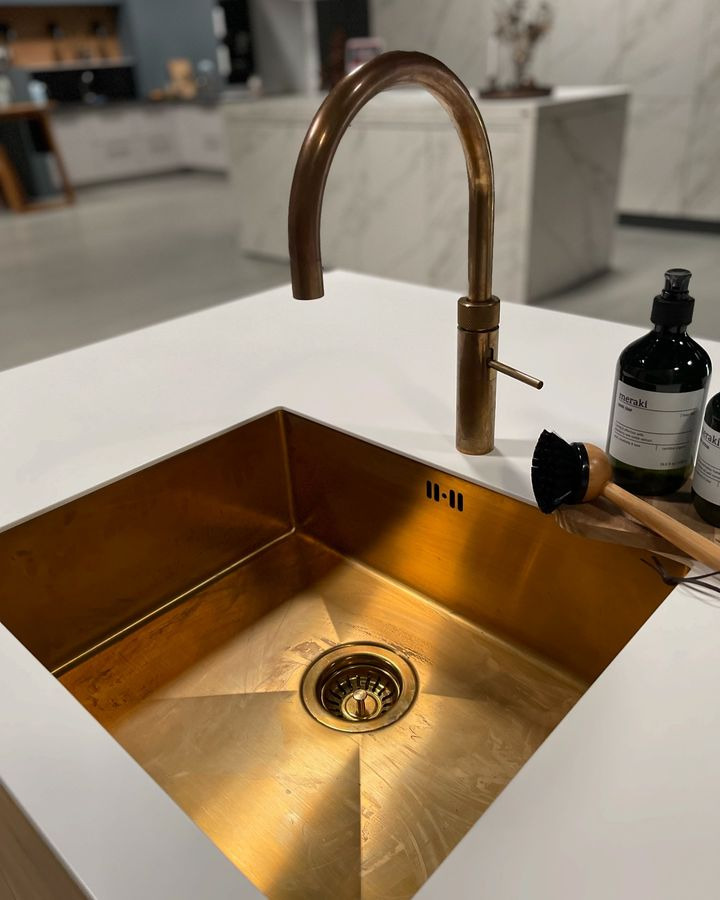 Bessmann Køkkener tilbyder bredt udvalg af køkkenvaske og rådgivning