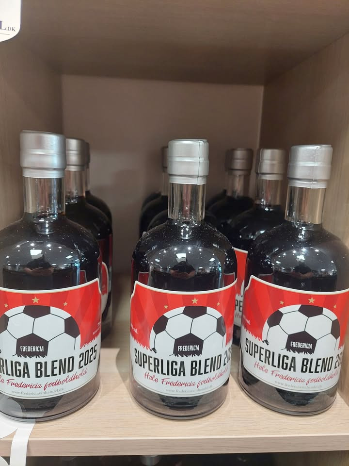 Fredericia Vinhandel belønner fodboldfans med superliga rom