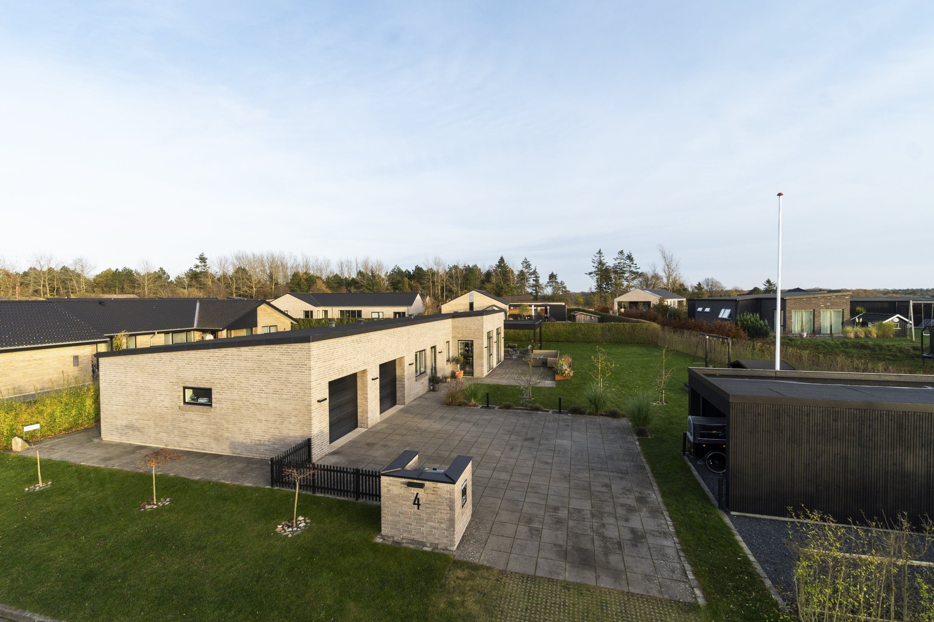 En ren boligdrøm på [m² på dyreste bolig] m² til 4,0  mio. kroner er nu komme til salg i Egtved: Se hvor de dyreste boliger til salg i Egtved er