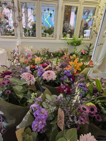 Tulipa Blomster & Havedesign har åbent hele pinse i selvbetjeningsbutikken