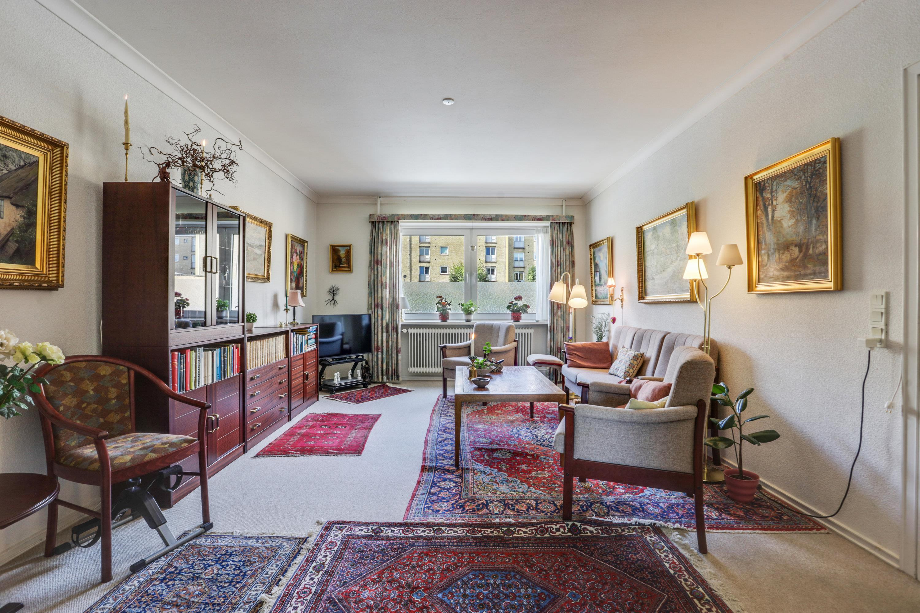 Stor og velholdt femværelses lejlighed nær Aalborg centrum