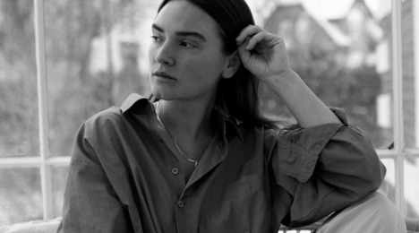 Oplev Emilie Schiøtts unikke lydunivers i Odense